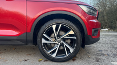 Volvo Xc40 2.0 B4P R DESIGN Pro 5dr Auto Petrol Estate